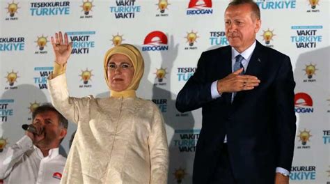 hermes tasche emine erdogan|Turkey's First Lady criticised for carrying $50,000 handbag: .